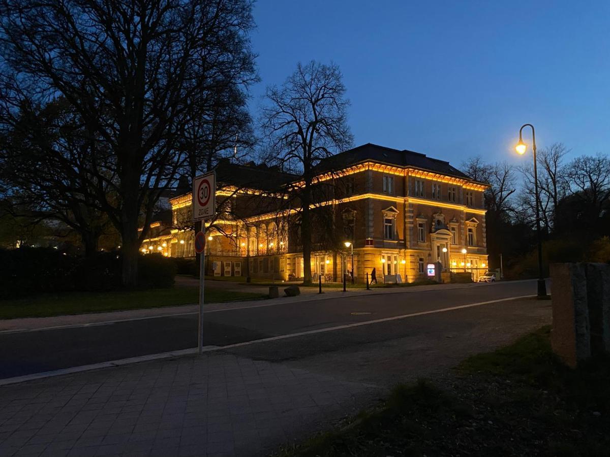 Fewo Roland Ranft Direkt Am Kurpark Barrierearm 60Qm Bad Elster Exterior foto